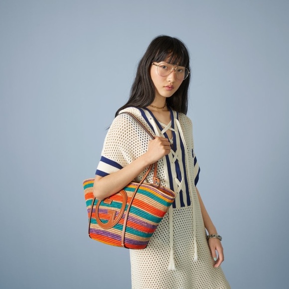 NWT AUTHENTIC GUCCI TOTE BAG WITH ROUND INTERLOCKING G - Picture 6 of 17